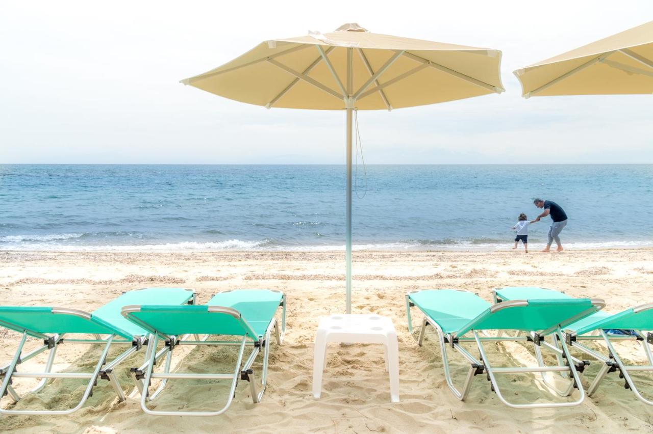 Summerday Villa Private Beach Nea Iraklia Exterior foto